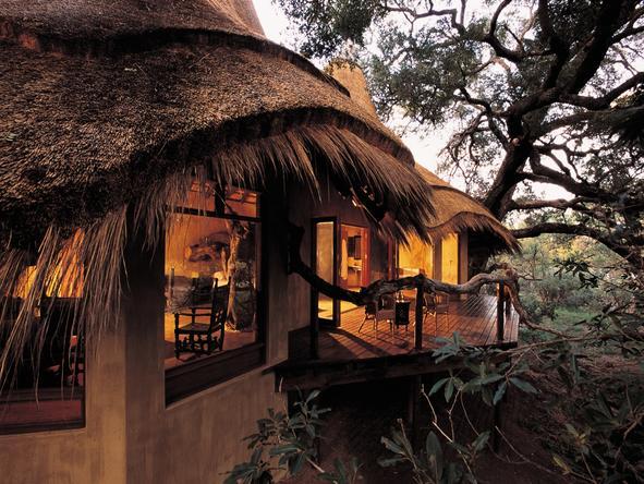 Pondoro Game Lodge - Lodge 